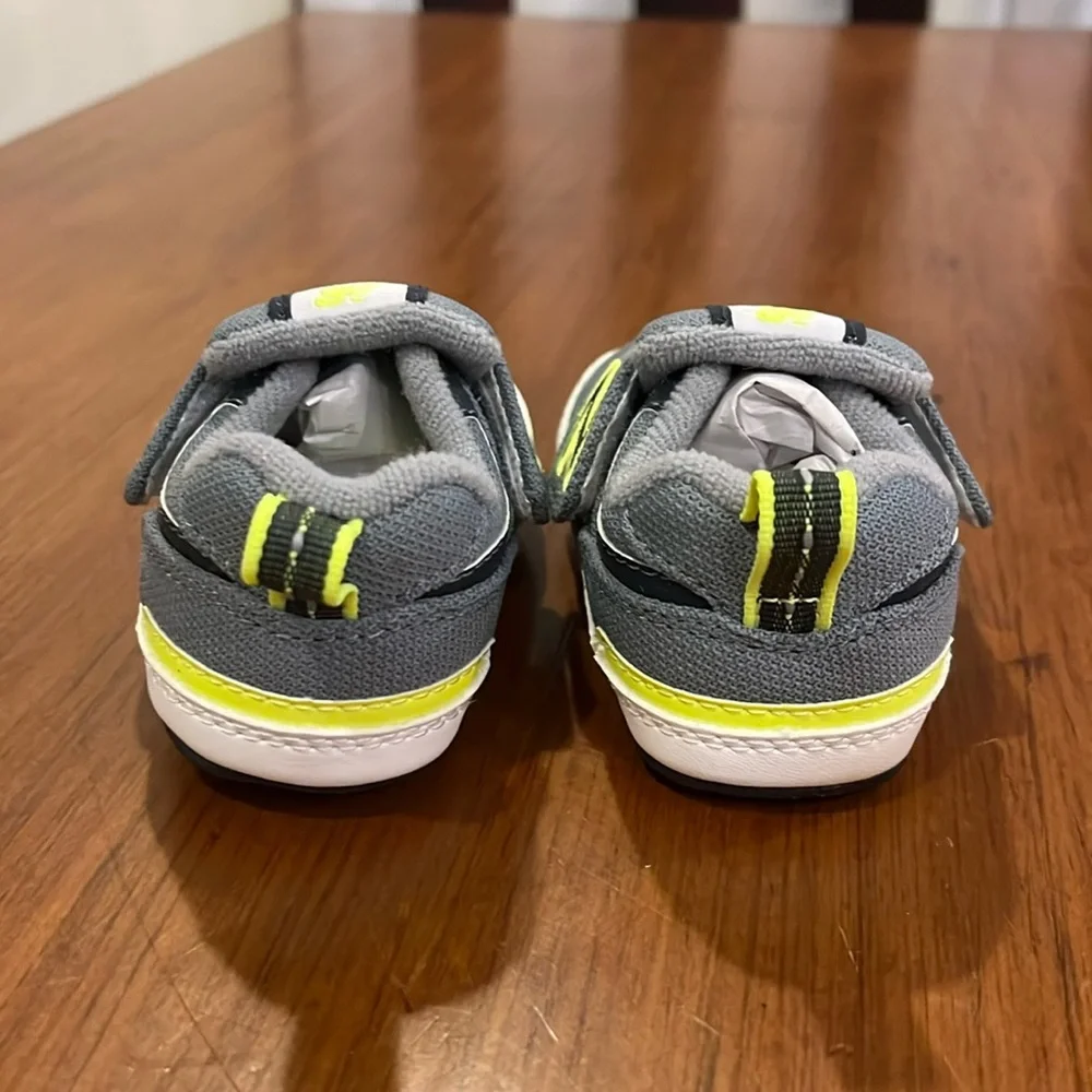 New Balance KO574GLI 574 Shoes Sneakers new Boys Girls Toddlers Size 3.5